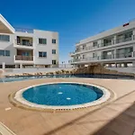 Spitaki 2 Bdr With Pool And Close Proximity To * Paralimni