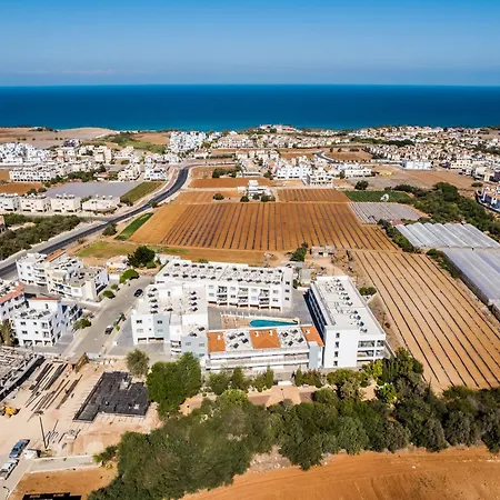 Apartament Spitaki 2 Bdr With Pool And Close Proximity To