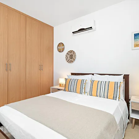 Lejlighed Spitaki 2 Bdr With Pool And Close Proximity To *