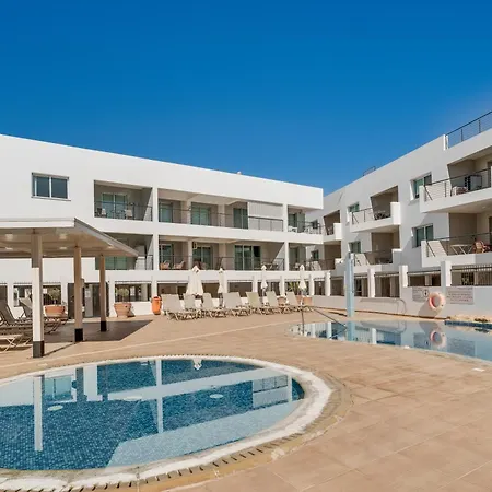 Spitaki 2 Bdr With Pool And Close Proximity To Lejlighed *