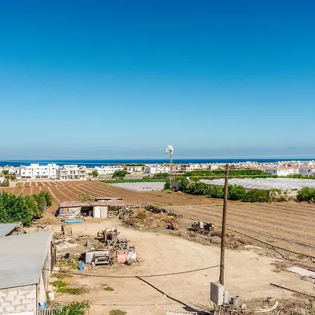 Spitaki 2 Bdr With Pool And Close Proximity To Paralímni