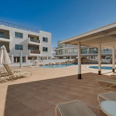 Spitaki 2 Bdr With Pool And Close Proximity To