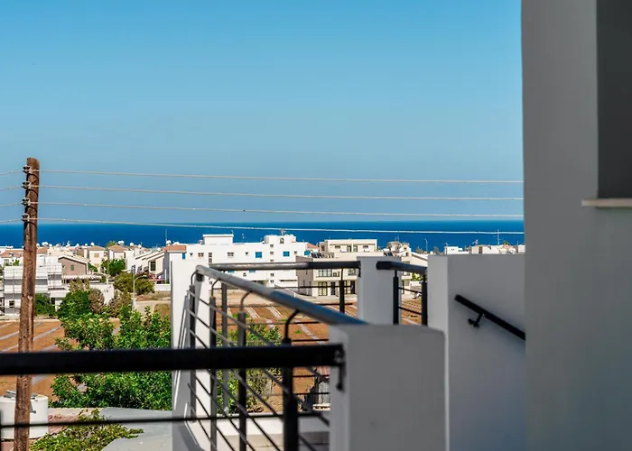 Spitaki 2 Bdr With Pool And Close Proximity To Paralímni