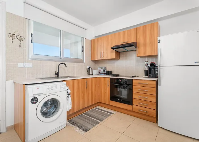 Spitaki 2 Bdr With Pool And Close Proximity To Paralimni