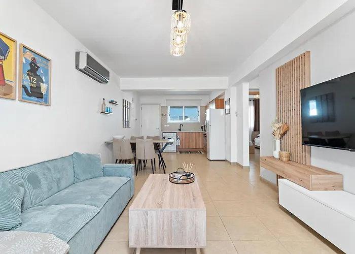 Spitaki 2 Bdr With Pool And Close Proximity To アパート