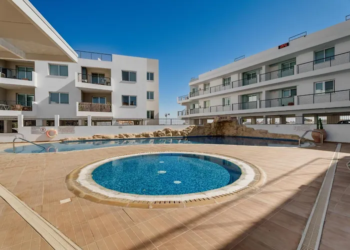 Spitaki 2 Bdr With Pool And Close Proximity To * Paralímni