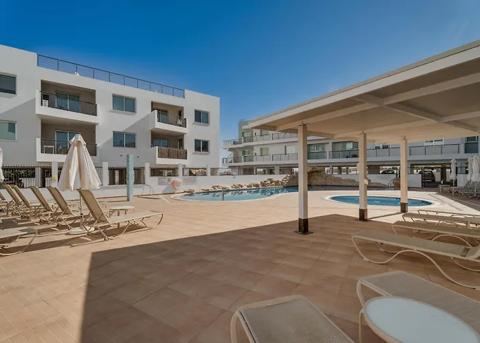 Spitaki 2 Bdr With Pool And Close Proximity To